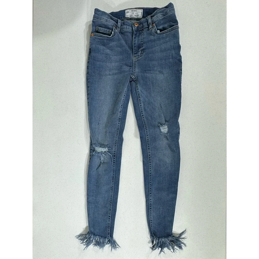 Free People Skinny Jeans 25 Blue Distressed Fringed Hem Mid Rise Boho Denim